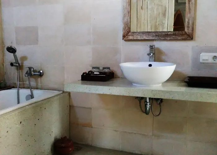 Hotel Kampung Cenik Kuta (Bali)