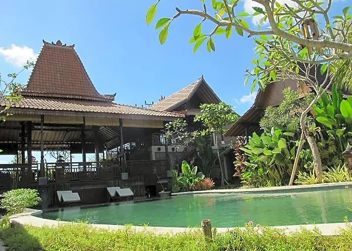 Hotel Kampung Cenik 2*
