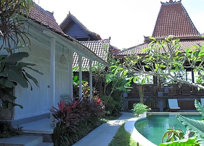 Hotel Kampung Cenik 2*