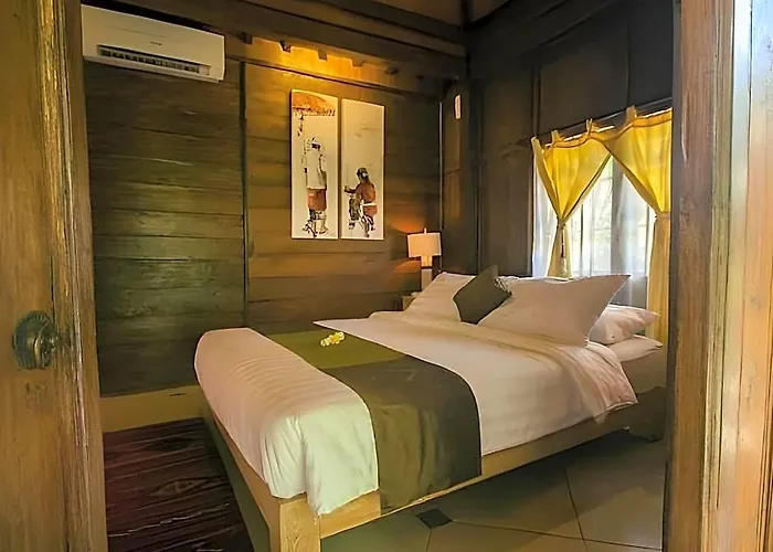 Kampung Cenik Hotel