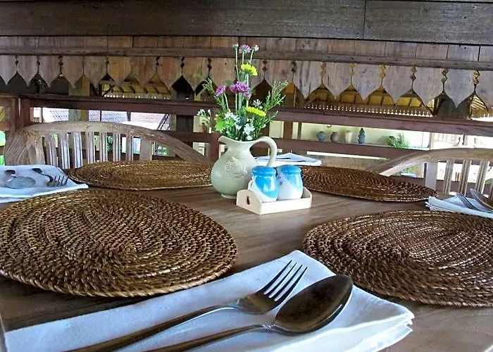Hotel Kampung Cenik Kuta (Bali)