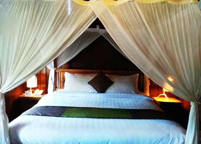 Hotel Kampung Cenik